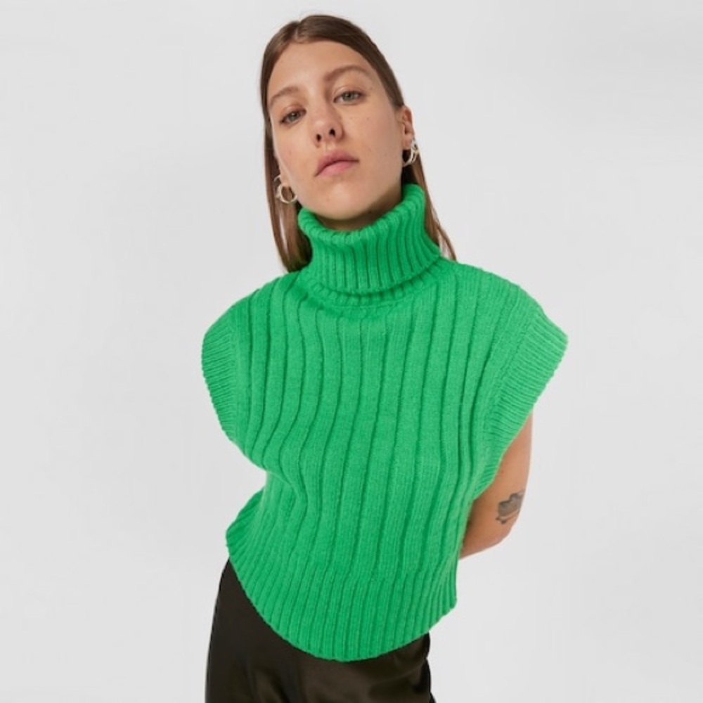 Zara chic Sleeveless Turtleneck Rib-Knit Sweater Vest in Bright Green